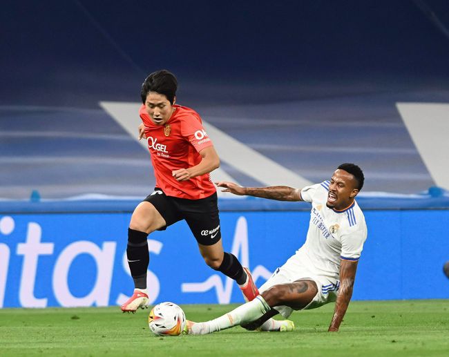 亚洲精品片